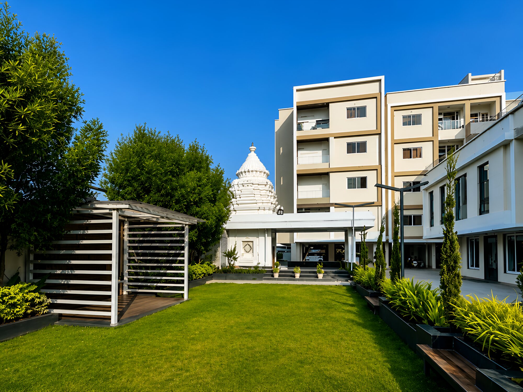 Landscaped garden at Shiva Prime